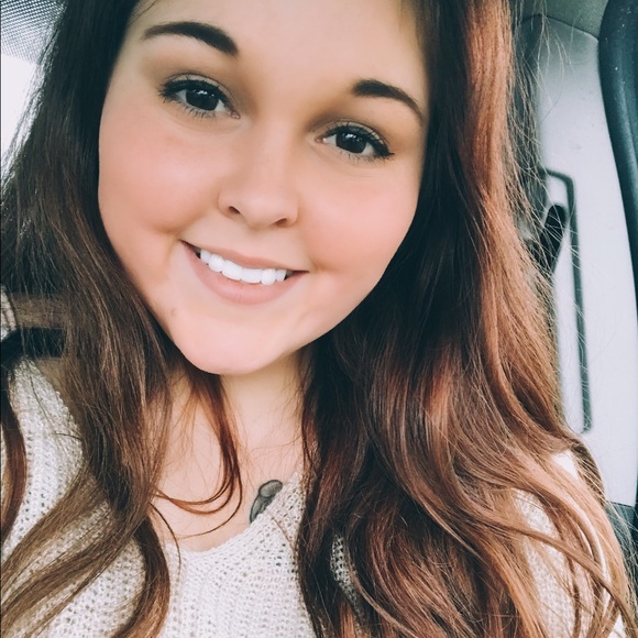 Meet your Posher, Brianna - Picture 1 of 1